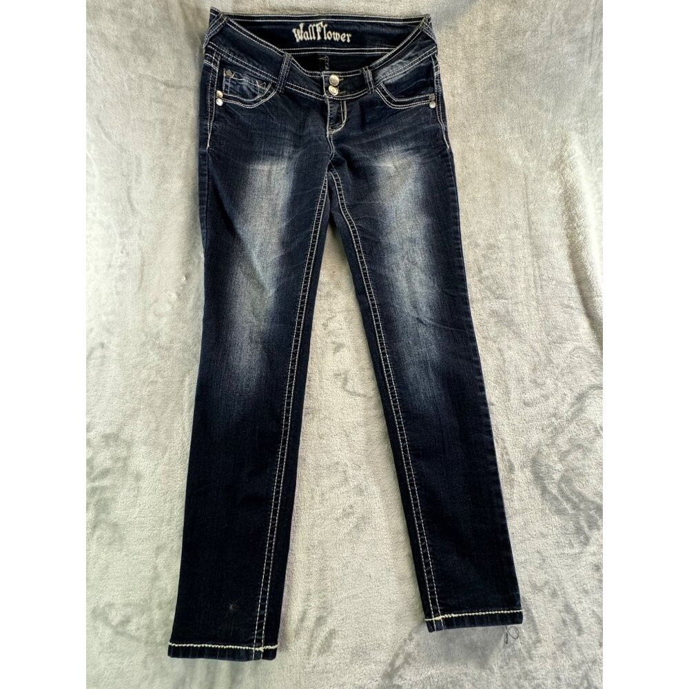 Wallflower womens pants size 11 blue denim distressed jeans pre owned